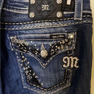 Gorgeous Miss Me Easy Boot Jeans with Accented Pockets  31” Inseam